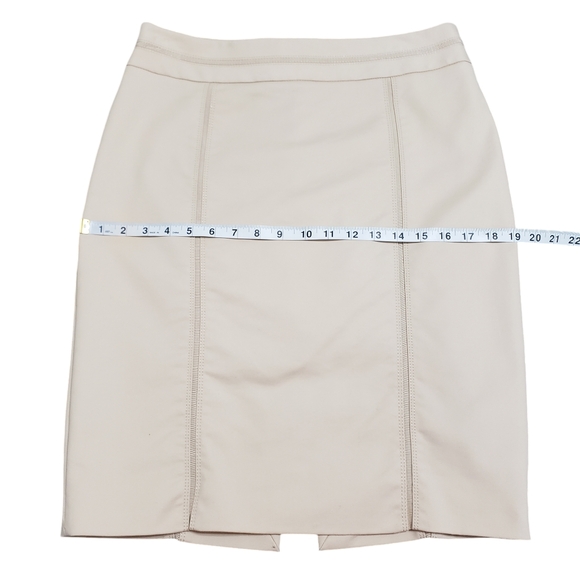 White House Black Market Perfect Form Pencil Skirt Cream Sz 10 Career Business - Picture 7 of 11